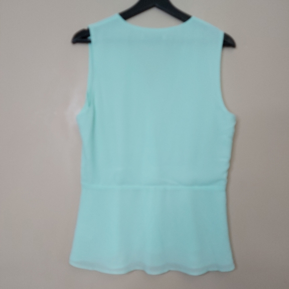 Naked Zebra sleeveless blouse with wrap button detail size medium - Picture 7 of 7